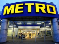 Metro considering stake flotation in Russia unit